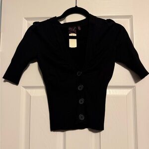 Takeout crop Black Button-Up Women's Top